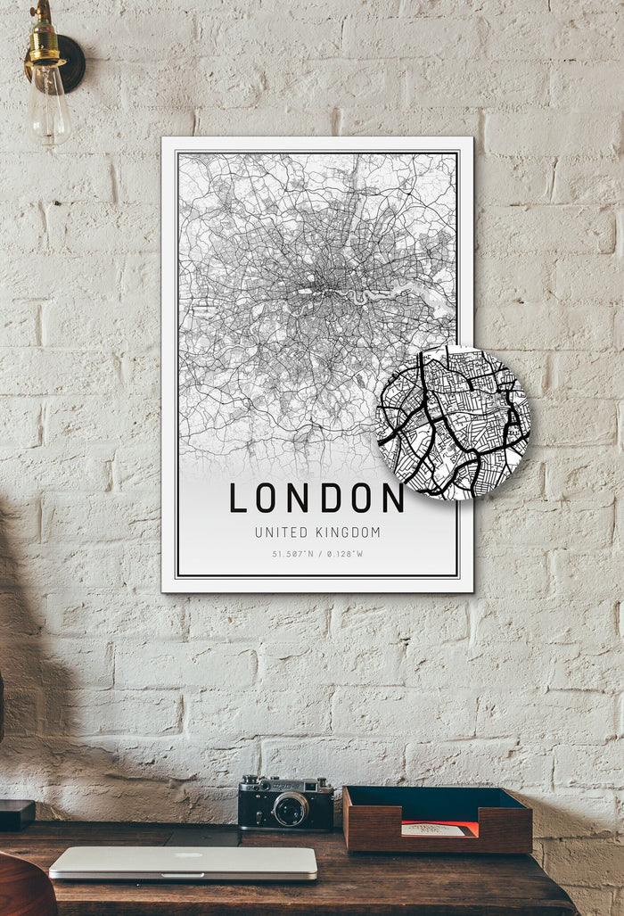 London - Black and White
