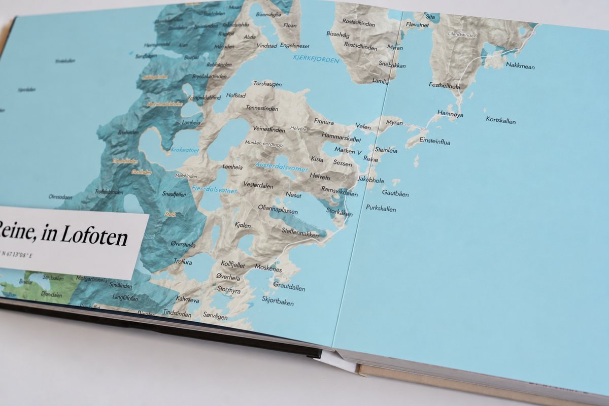 Lofoten on a printed map, the peaks and lakes named